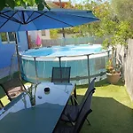 M&m House *